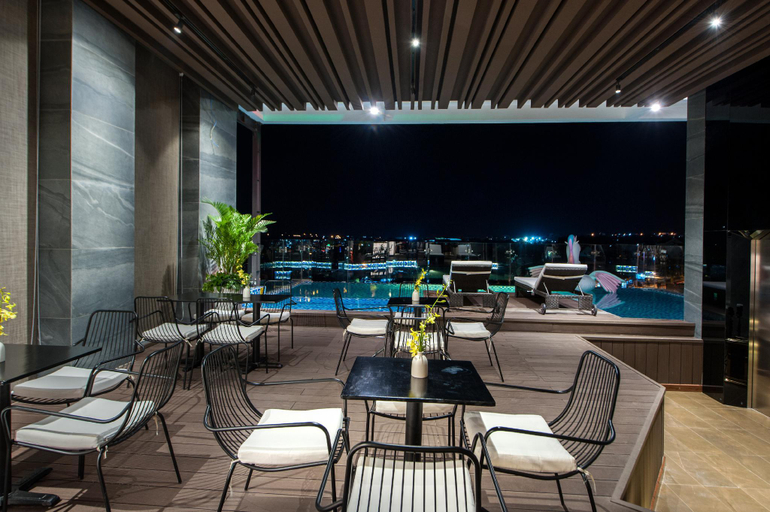Food & Drinks, Boston Hotel, Pleiku