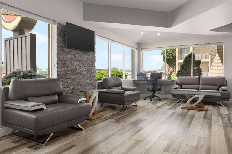 Public Area 3, Super 8 by Wyndham Windsor/Dougall, Essex