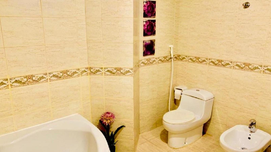 Bathroom 2, Rotana Serviced Apartments, Jeddah