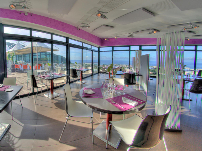 Food & Drinks 4, Hotel Bellepierre, Saint-Denis