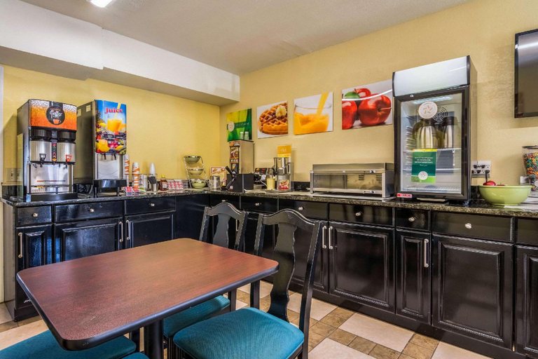 Food & Drinks 5, Quality Inn Washington GA, Wilkes