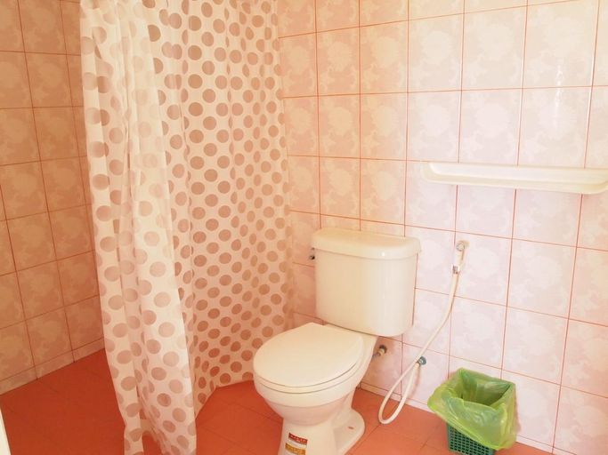 Bathroom 3, Jinta Beach Bungalow, Ko Samui