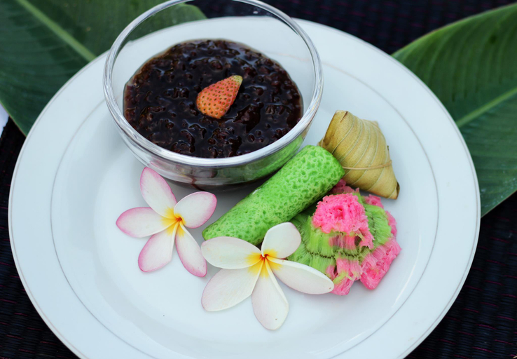 Food & Drinks 5, Sri Kandi Inn, Badung
