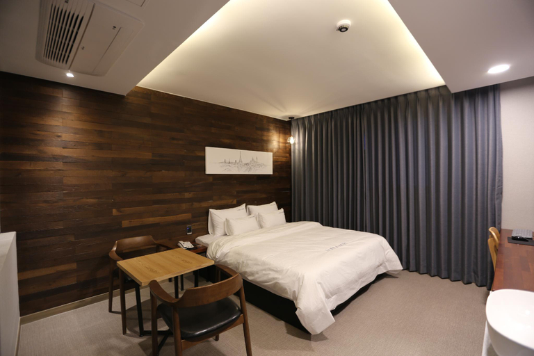 Bedroom 3, Pohang Jukdo Market Idea Hotel, Pohang