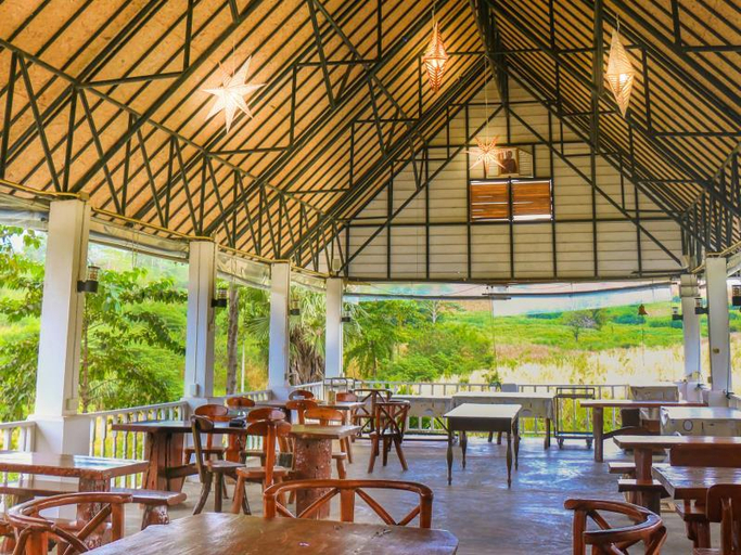 Food & Drinks 4, Chez Piera, Wang Num Khiaw