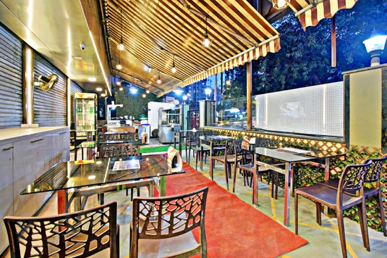 Food & Drinks 5, Hotel Mina International, Mumbai Suburban