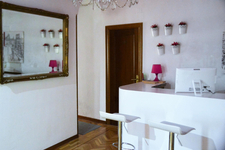 Bathroom 4, Hostal Hispano, Madrid