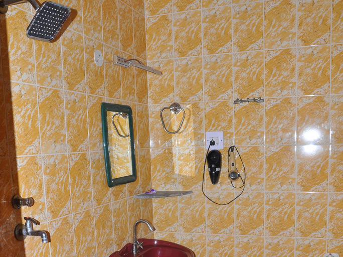 Bathroom 2, Kasera Heritage View Hotel, Bundi