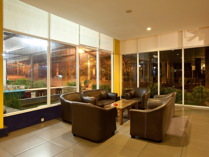 Public Area 24