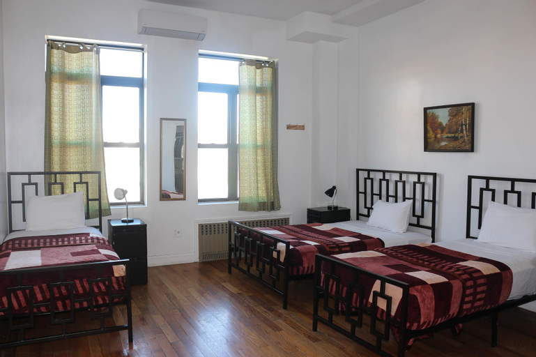 Bedroom 3, NY Moore Hostel, New York