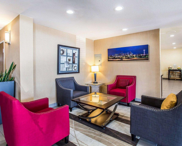 Public Area 3, Quality Inn & Suites Denver International Airport, Adams