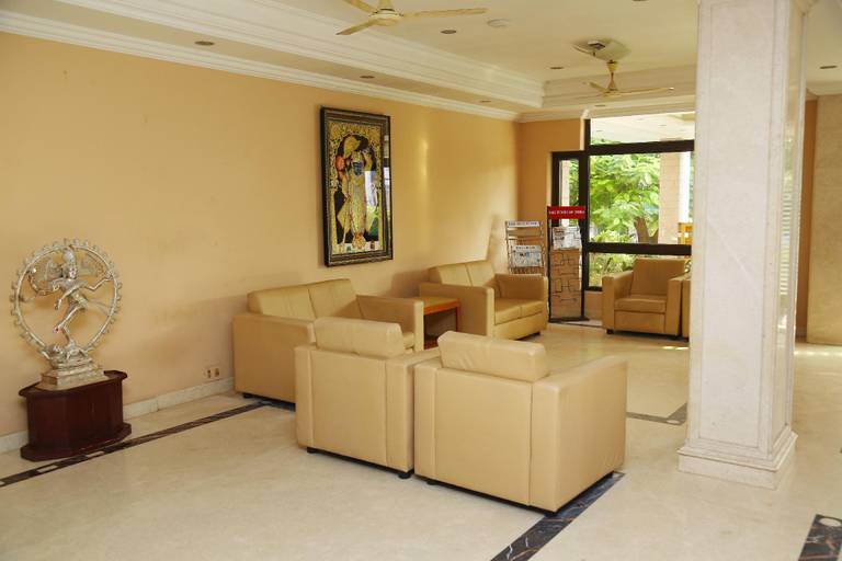 Public Area 2, Hotel Surguru, Viluppuram