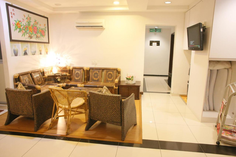 Others 2, N K Hotel, Muar