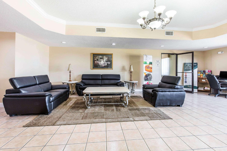 Public Area 2, Quality Inn & Suites Pearl-Jackson, Rankin