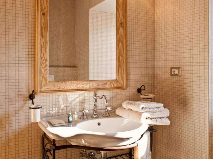 Bathroom 4, Dvor Tacen Bed & Breakfast, Ljubljana