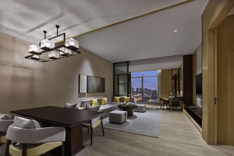 Dining Room 6