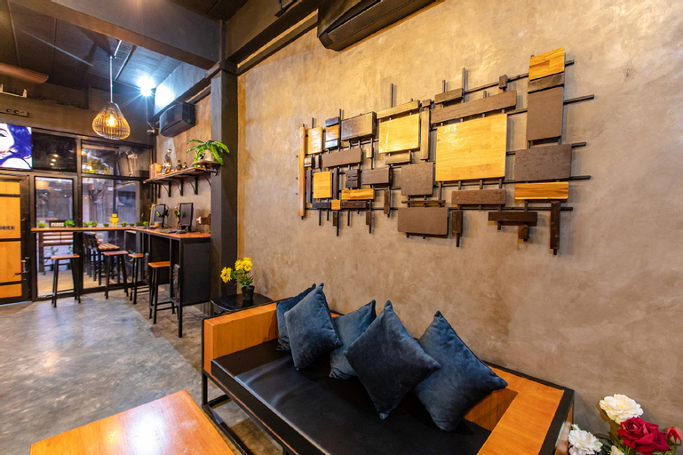 Public Area 2, The Z Nite Hostel, Phuket Island