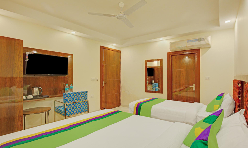 Bedroom 2, Treebo Trend Emblem Suites, Delhi
