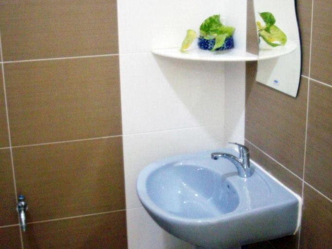 Bathroom, Greenleaf Villa, Jerantut