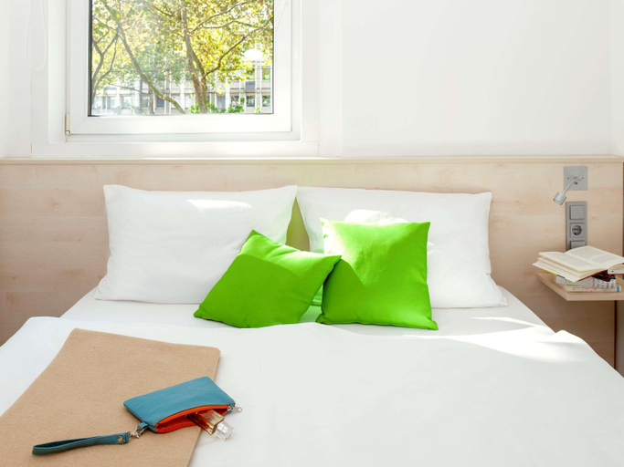 Bedroom 4, NunoHotel, Köln