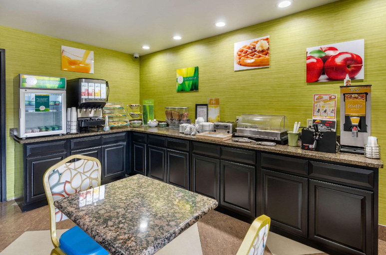 Food & Drinks 5, Quality Inn Covington Downtown, Covington