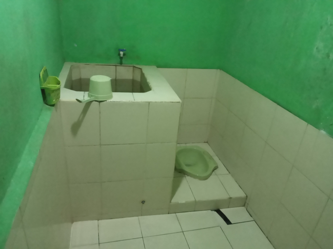 Bathroom 11