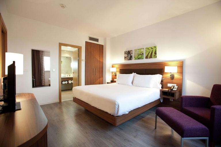 Bedroom 3, Hilton Garden Inn Málaga, Málaga