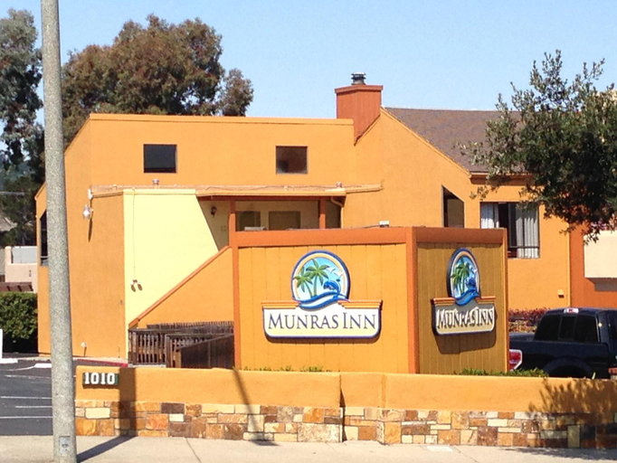 Exterior & Views 1, Munras Inn, Monterey