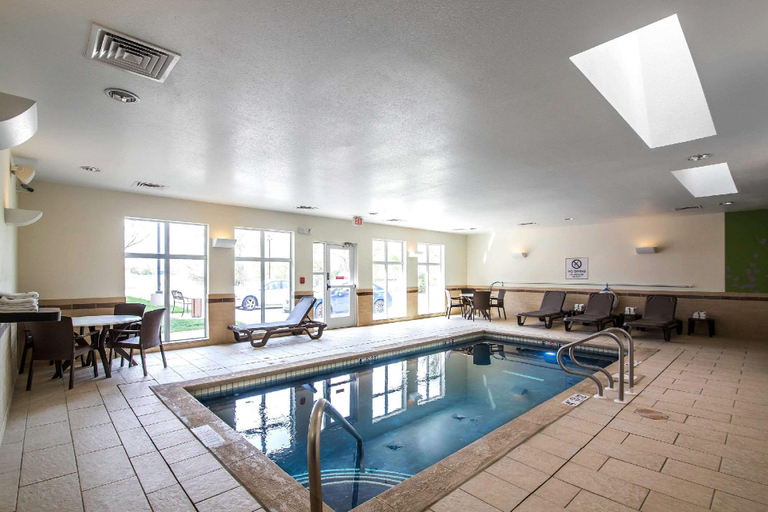 Sport & Beauty 2, Sleep Inn & Suites Haysville - Wichita South, Sedgwick