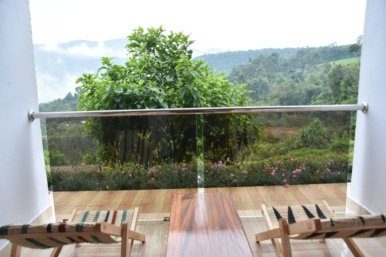 Others 5, Chimpanzee Lodge, Nyamasheke