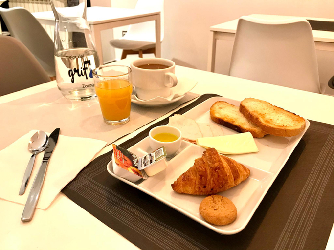 Food & Drinks 5, Hotel Rio Arga (centro), Zaragoza