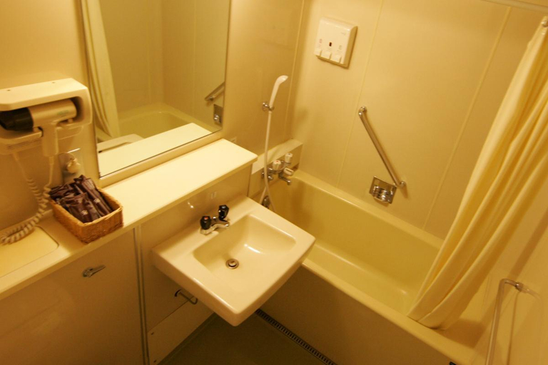 Bathroom 4, Sun Sky Hotel Kokura, Kitakyūshū