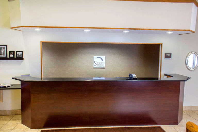 Public Area 2, Sleep Inn & Suites Charles City, Floyd