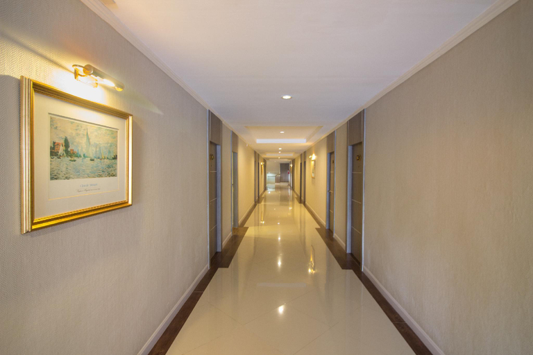 Public Area 2, Jumbo House, Tha Sae