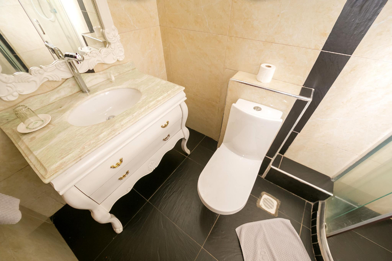 Bathroom, Olive Gardens Hotel, Dagoretti North