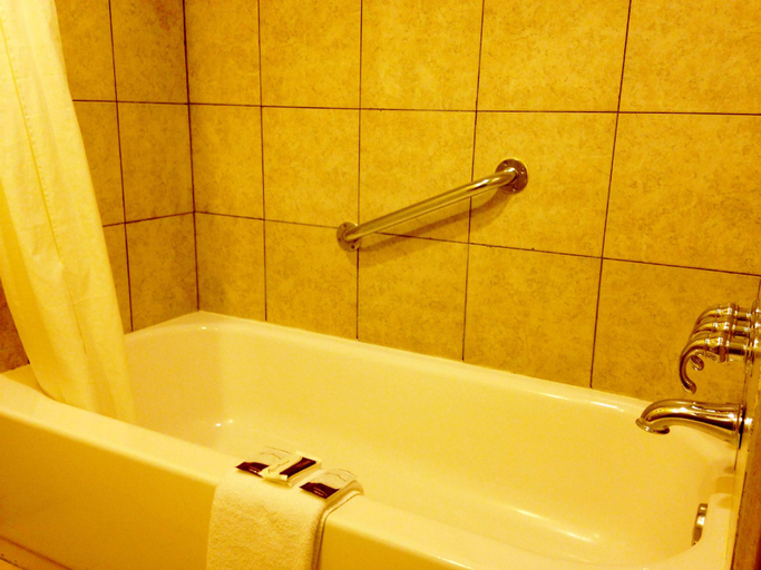 Bathroom, Americas Best Value Inn & Suites Arkadelphia, Clark