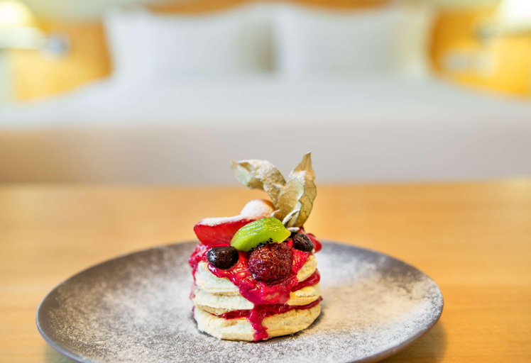 Food & Drinks 12