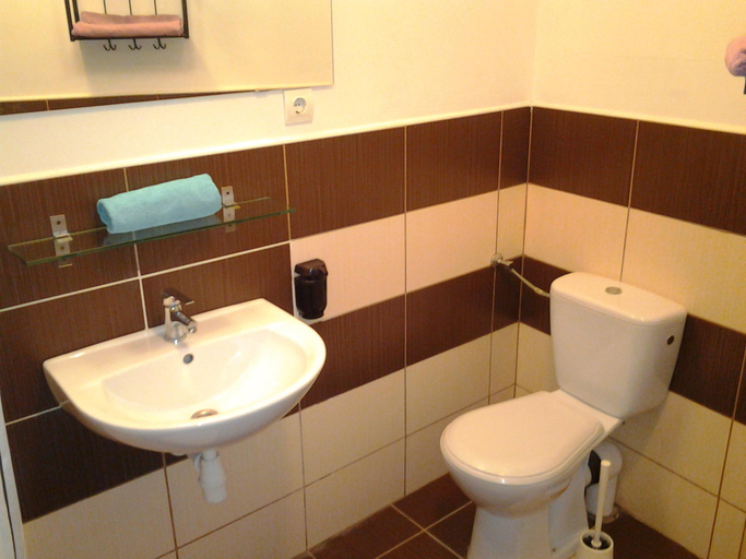 Bathroom 4, downtown apartments budapest, Budapesti