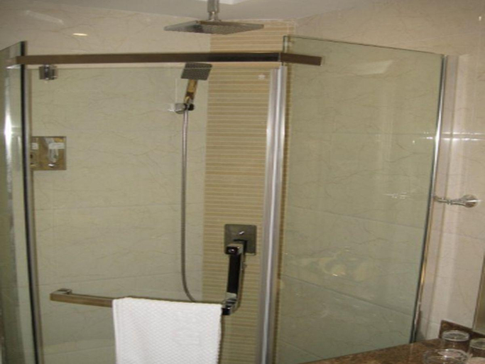 Bathroom 3, Yiwu Guomao Hotel, Jinhua