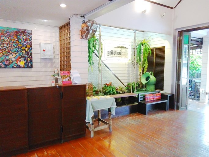Public Area 3, Thanicha Resort, Amphawa