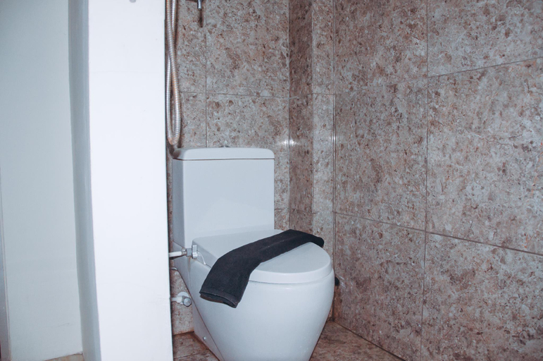 Bathroom 5, DS CoLive Peterongan, Semarang