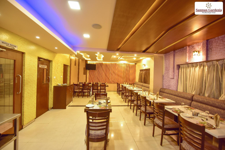 Food & Drinks, Hotel Sanman Gardenia, Bangalore