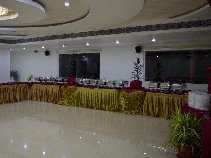 Food & Drinks 5, Hotel Diamonds Pearl, Visakhapatnam
