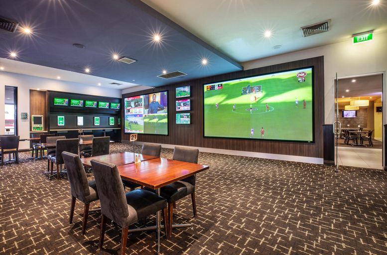 Public Area, Nightcap at Excelsior Hotel, Whittlesea - South-West