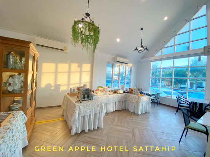 Food & Drinks 5, Green Apple Villa, Sattahip