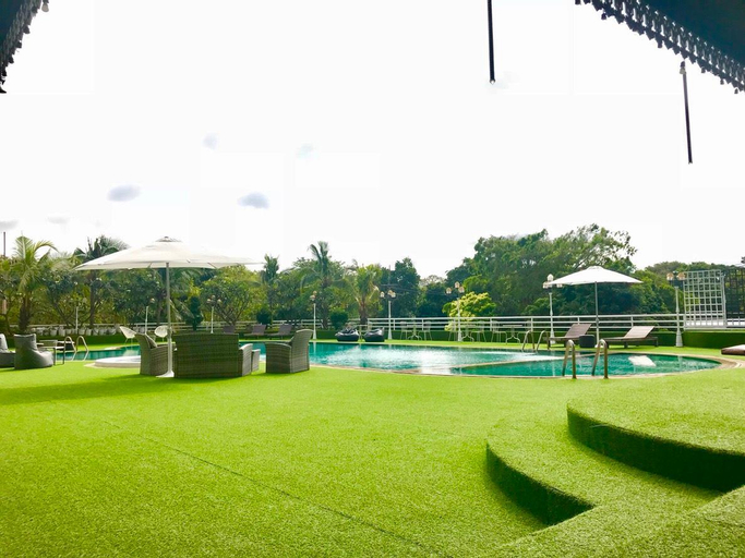 First Pacific Hotel & Convention, Pattaya