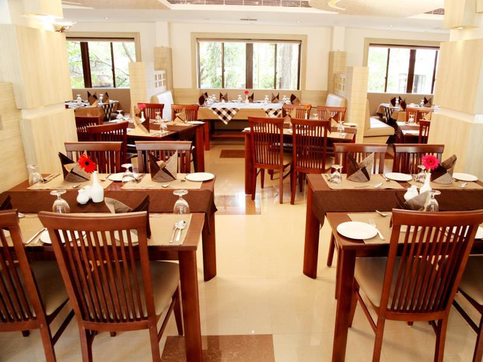 Food & Drinks 3, Hotel Polariz, Kannur