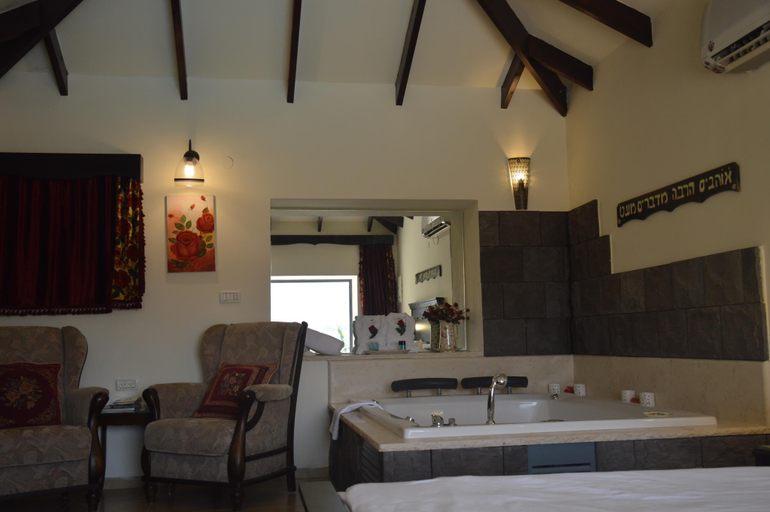 Bathroom 4, Hotel Ayelet Ahavim