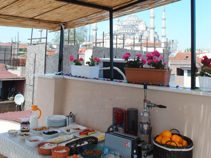 Public Area 2, Hotel Buhara Family Inn, Fatih