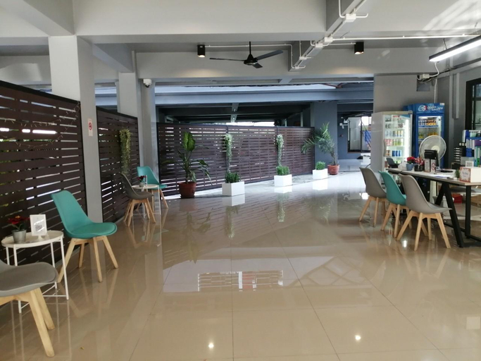 Food & Drinks 3, Beerapan Hotel, Thon Buri